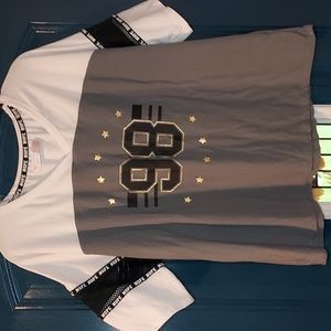 No boundaries Grey 98 Tee